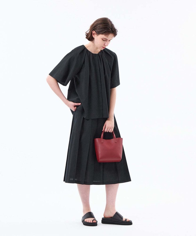 ドットエアーサッカースカート入荷