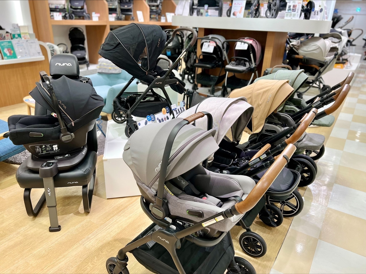 カトージ」「nuna」のベビーカー全色展示開始しました♪ | キッズ 