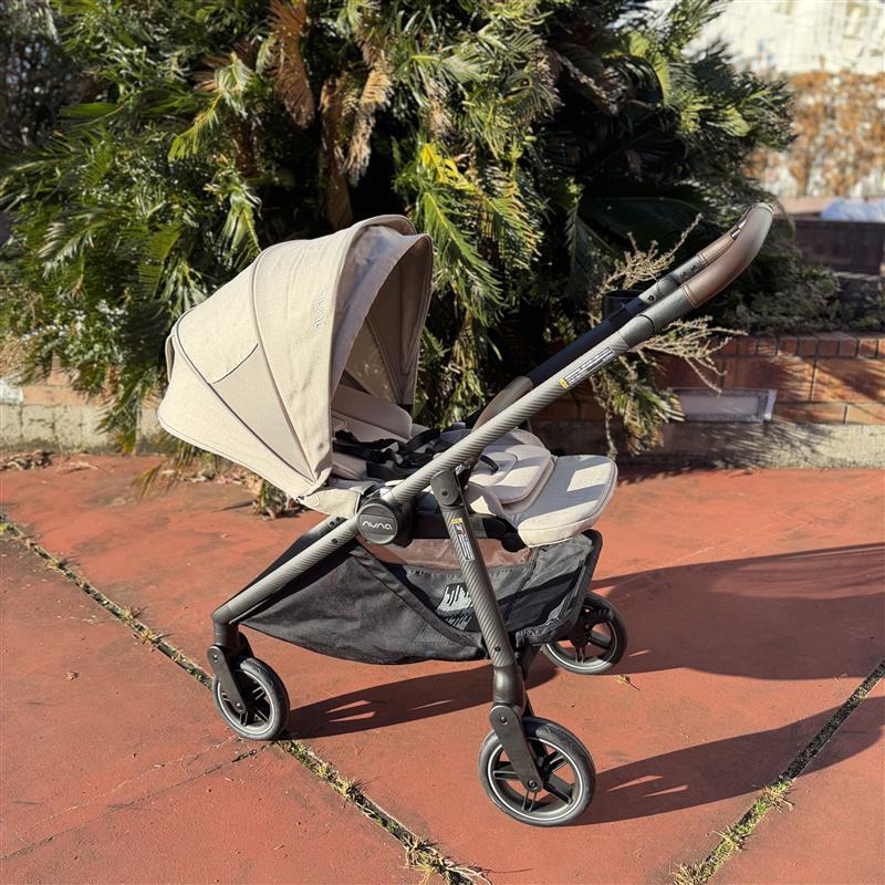新色登場！nunaベビーカー【SWIV】