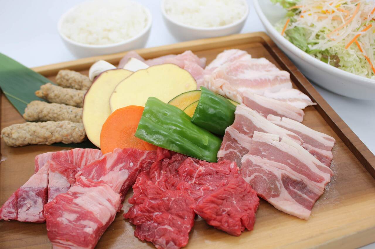 小学生半額！未就学児無料！　牛たん＆焼肉食べ放題コース